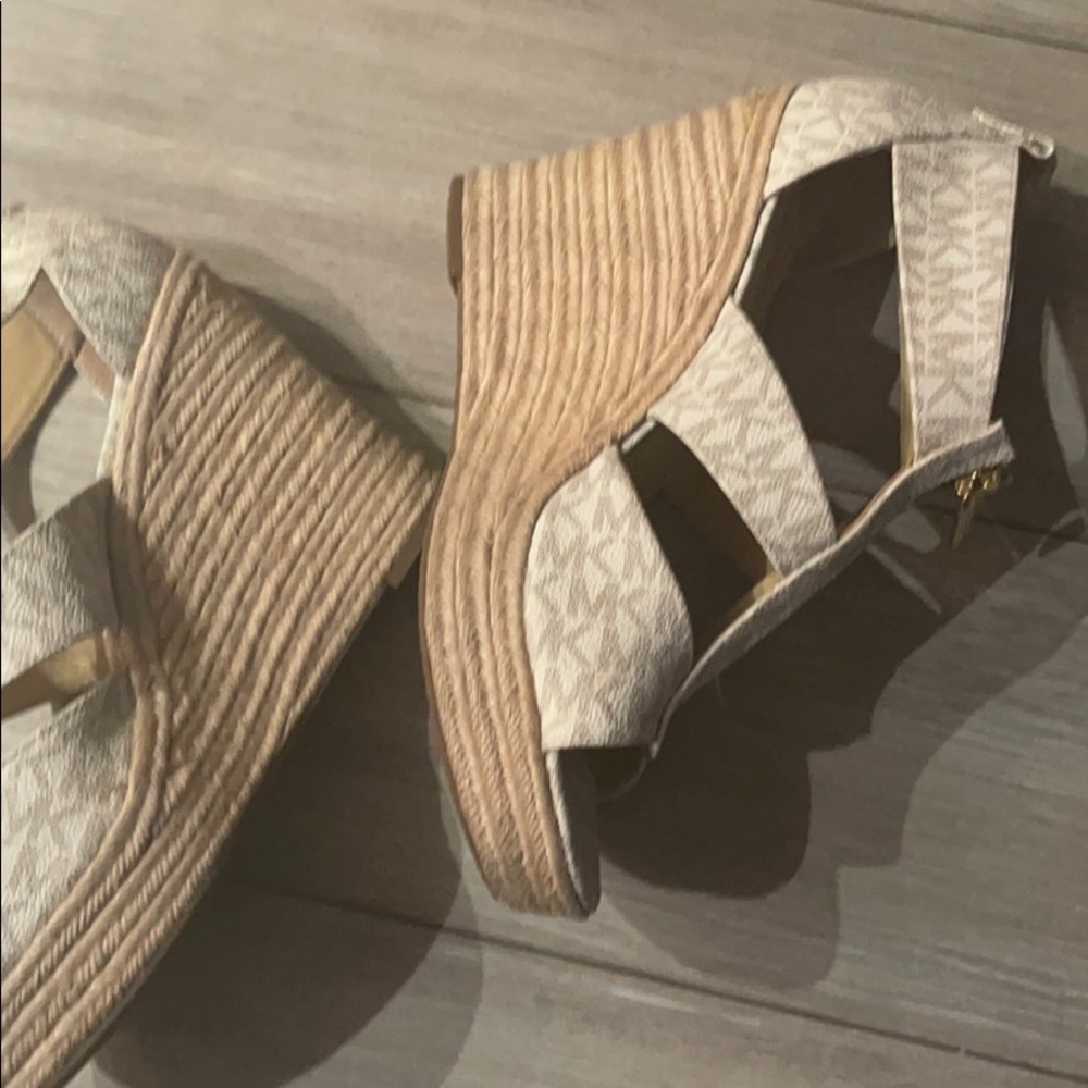 Authentic MK Wedges - Picture 4 of 4
